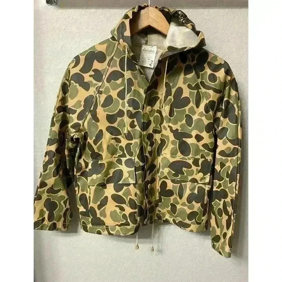 Kids Medium Cabela’s Camo Painted PVC Jacket - Picture 1 of 6